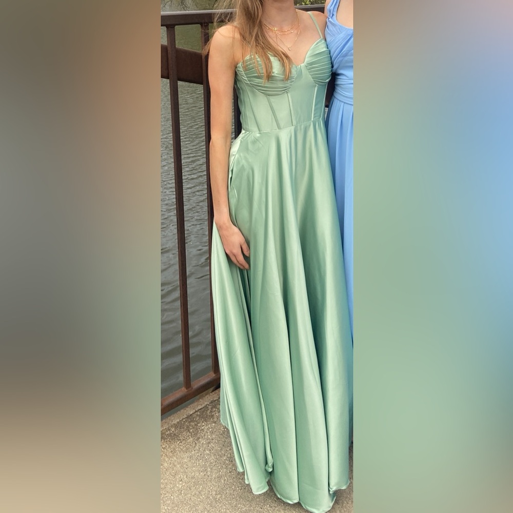 Windsor Prom dress size 1/2 or XS